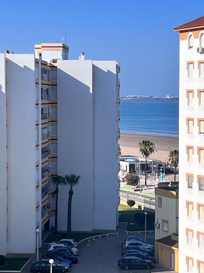 Apartamento En Primera Linea De Playa Valdemar 1 Apartment El Puerto de Santa Maria Exterior photo